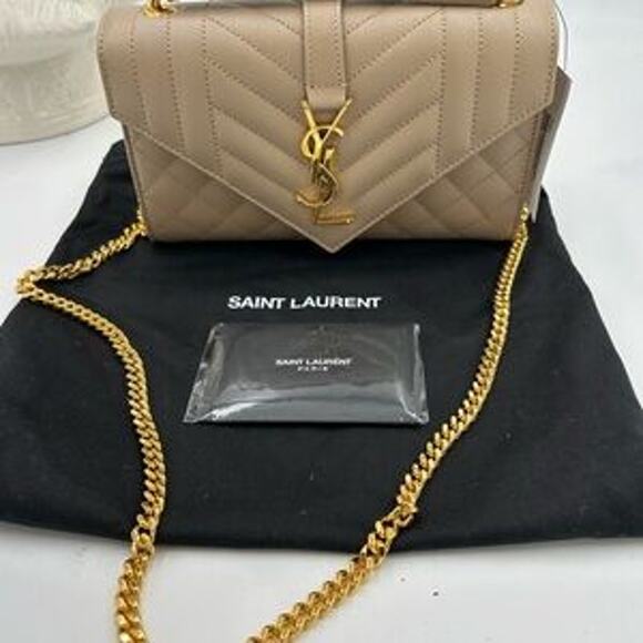 Women's SaintLaurent YSL envelope quilted grain , embossed leather made in Italy - Picture 13 of 13